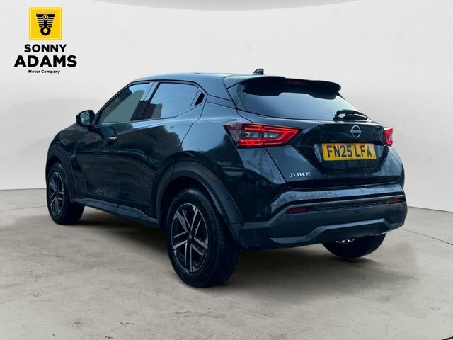 Nissan Juke 1.0 Dig-t N-connecta Suv Dct Euro FN25LFA Black #6