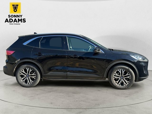 Ford Kuga 2.0 Ecoblue Titanium First Edition Suv WK21DTF Black #3