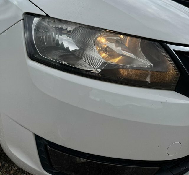 Skoda Rapid Spaceback 1.2 Tsi Se Spaceback Silver #41