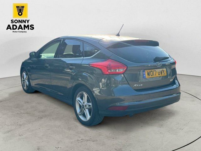 Ford Focus 1.0T Ecoboost Titanium Hatchback WO17UVX Grey #6