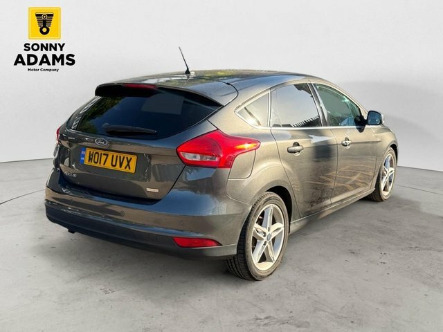 Ford Focus 1.0T Ecoboost Titanium Hatchback WO17UVX Grey #4