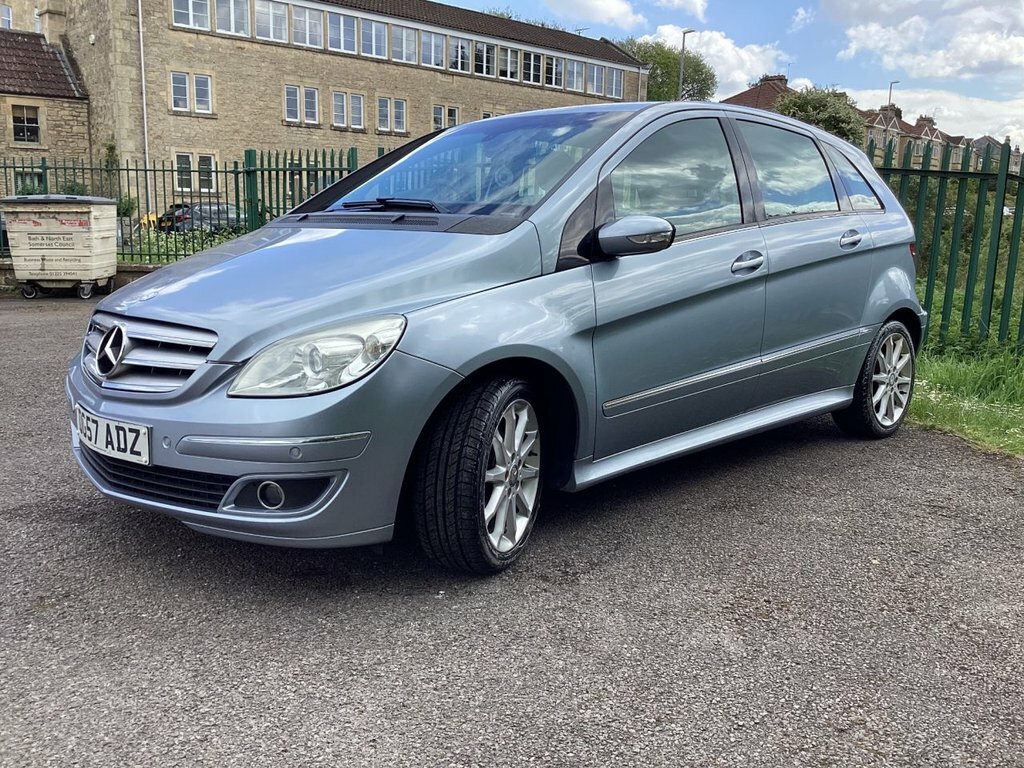 Mercedes-Benz B Class Mpv Blue #4
