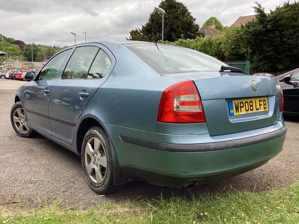 Skoda Octavia 1.6L Ambiente Grey #4