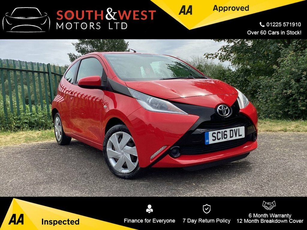 Toyota Aygo 1L X-play Red