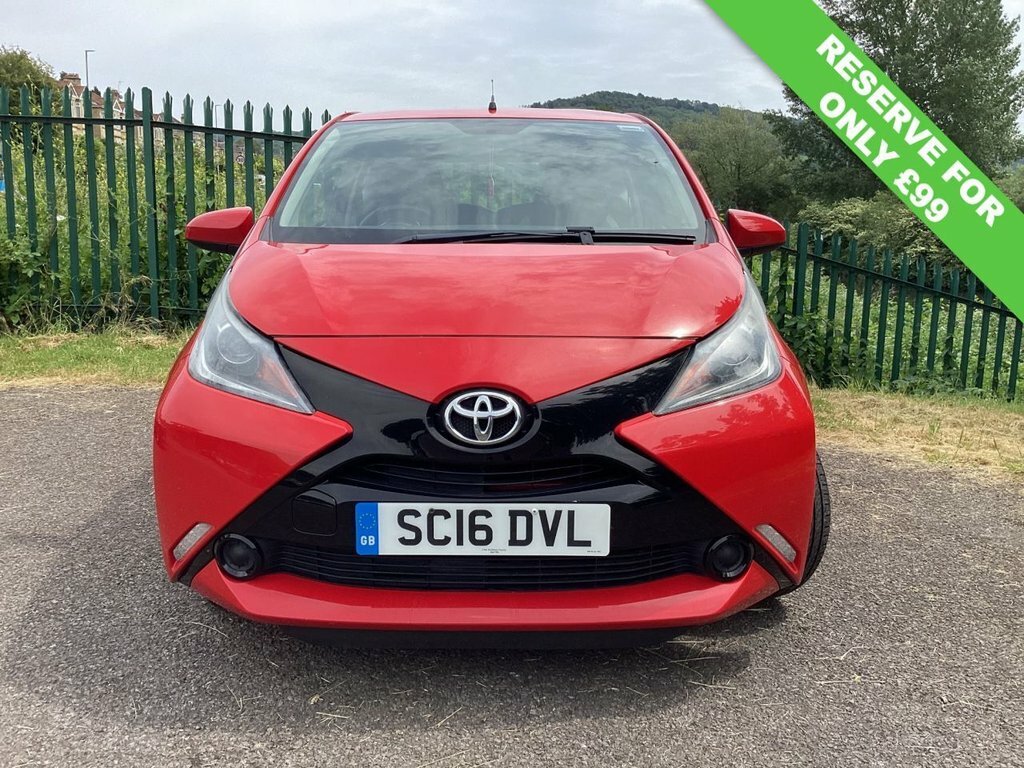 Toyota Aygo 1L X-play SC16DVL Red #2