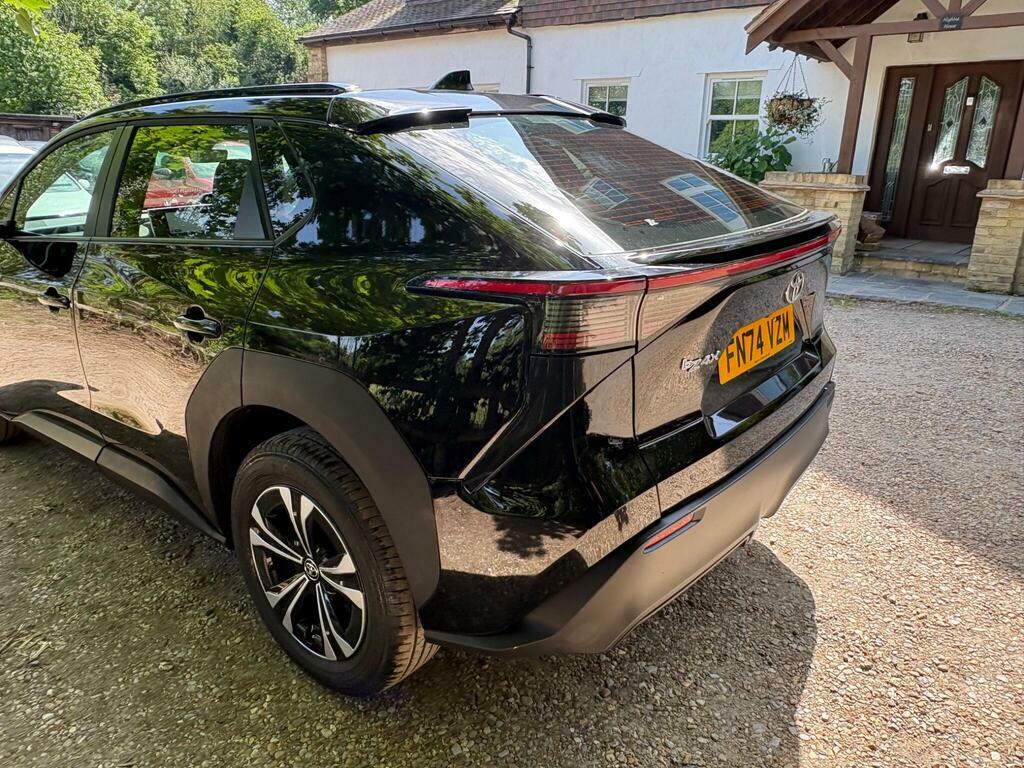 Toyota bZ4X 71.4Kwh Pure Black #4