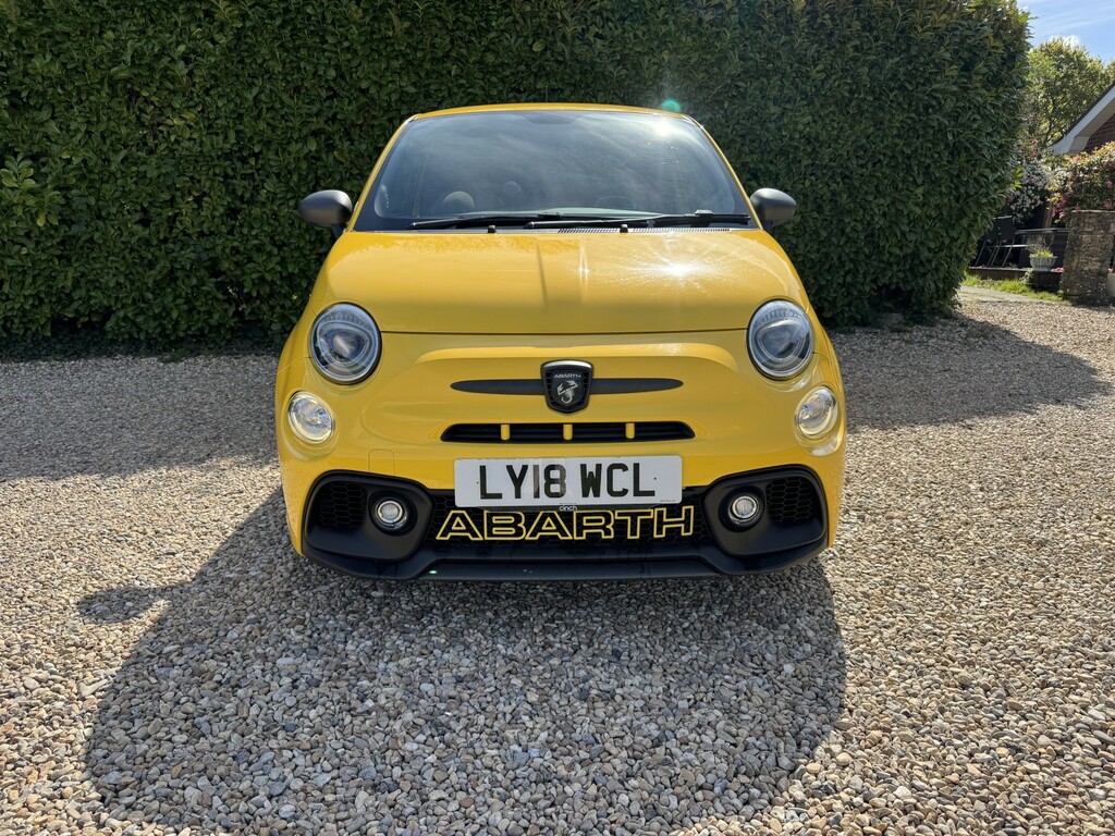 Abarth 595 Hatchback 1.4 Abarth 595 Competizione 1.4 Tjet 180 Yellow #4