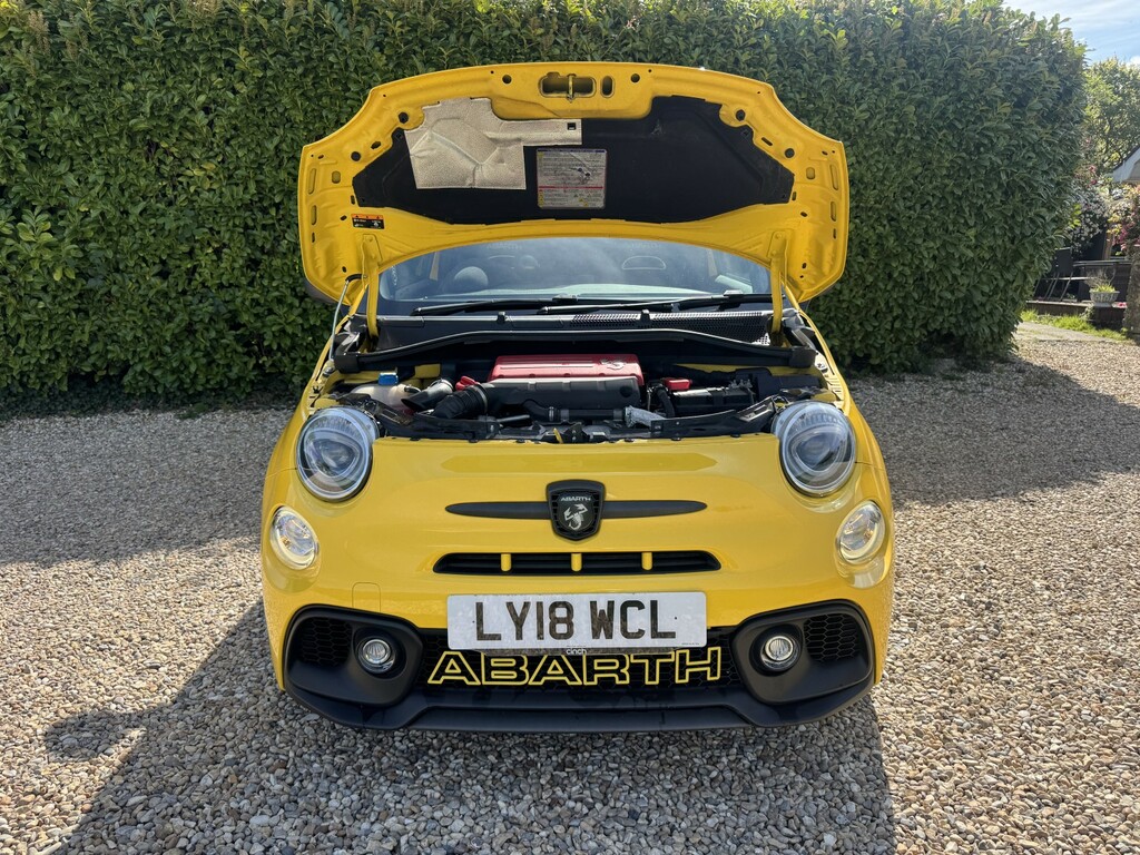 Abarth 595 Hatchback 1.4 Abarth 595 Competizione 1.4 Tjet 180 Yellow #5