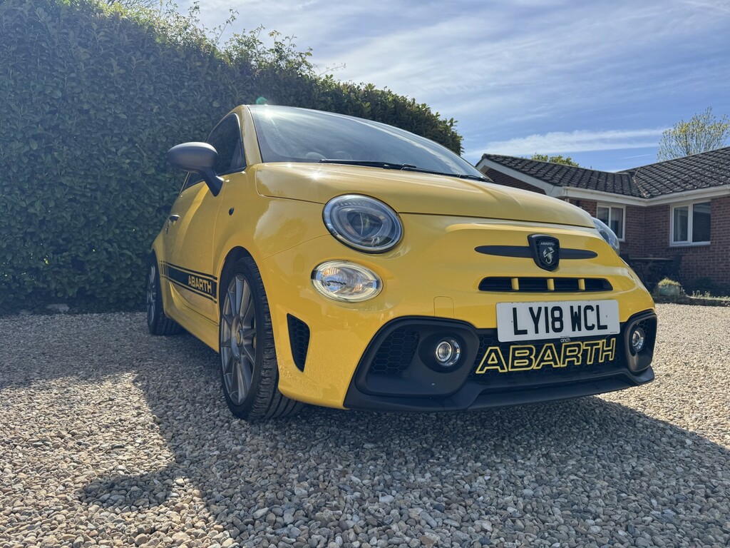 Abarth 595 Hatchback 1.4 Abarth 595 Competizione 1.4 Tjet 180 Yellow #3