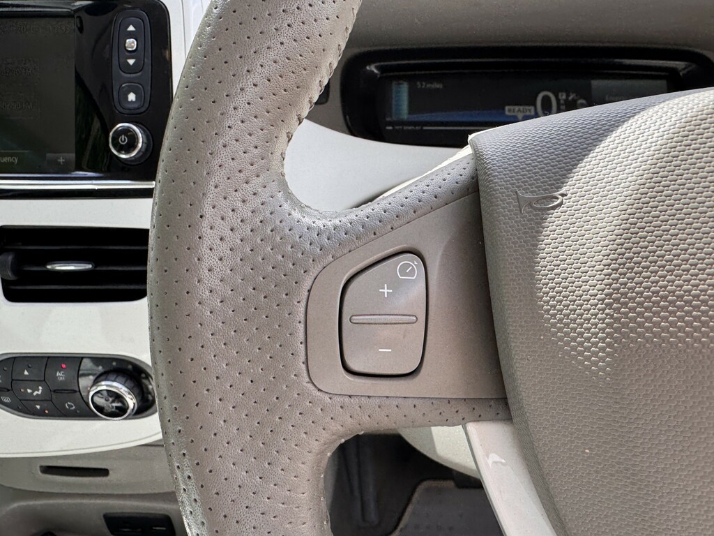 Renault Zoe  Blue #24
