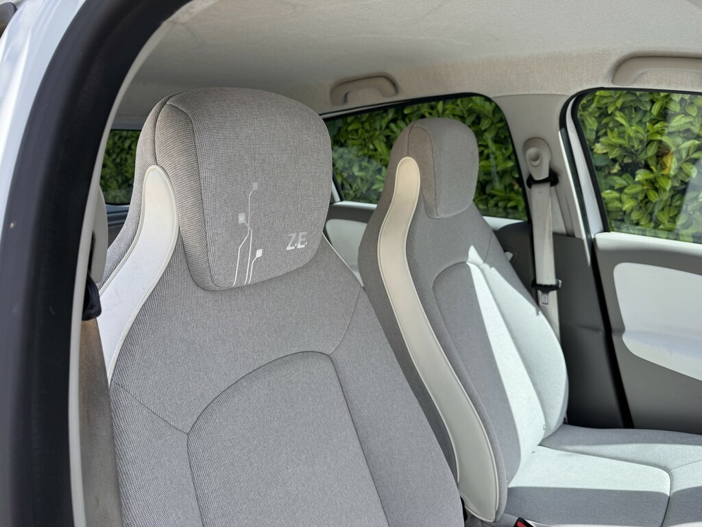 Renault Zoe  Blue #23