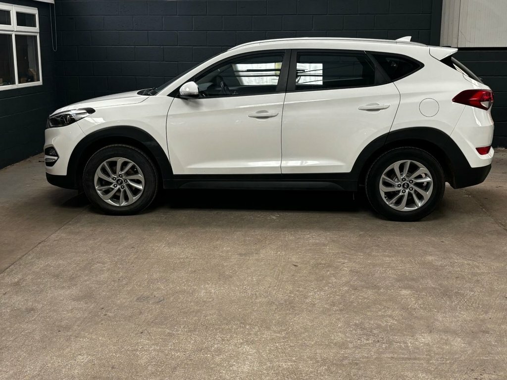 Hyundai Tucson 1.6L Se Nav MJ18EET White #6