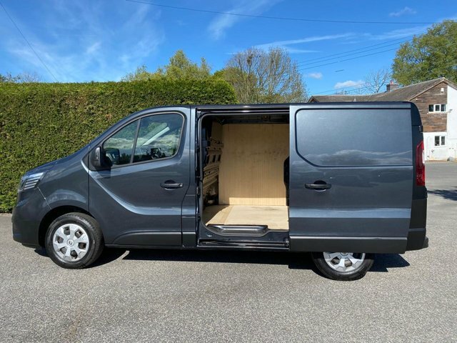 Renault Trafic S28 Swb Business 2.0Dci 130Ps HK22RUJ Grey #5
