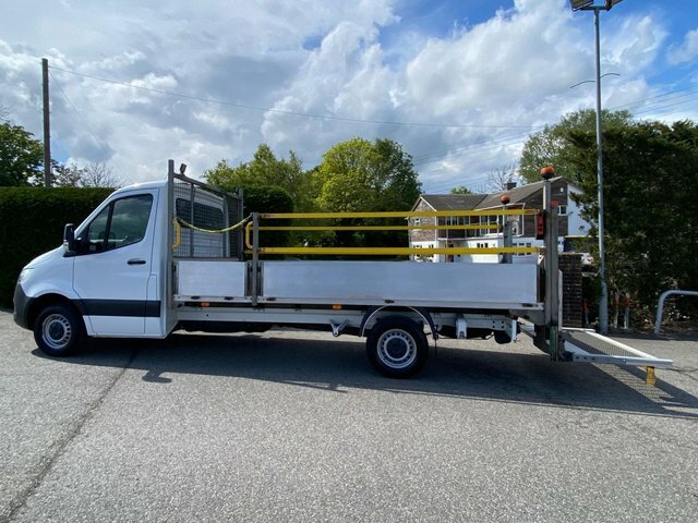 Mercedes-Benz Sprinter 315Cdi Progressive L3 Rwd Lwb Dropside Tailift 2 KP72UOW White #4