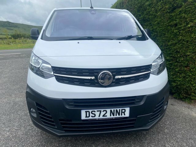 Vauxhall Vivaro 2900 Dynamic L1 Swb 1.5Td 100Ps DS72NNR White #2
