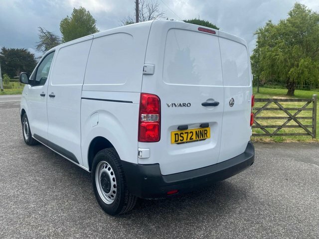 Vauxhall Vivaro 2900 Dynamic L1 Swb 1.5Td 100Ps DS72NNR White #6