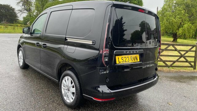 Volkswagen Caddy C20 Commerce Pro 2.0Tdi 122Bhp LS23RVN Black #6