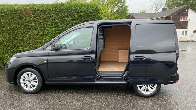 Volkswagen Caddy C20 Commerce Pro 2.0Tdi 122Bhp LS23RVN Black #5