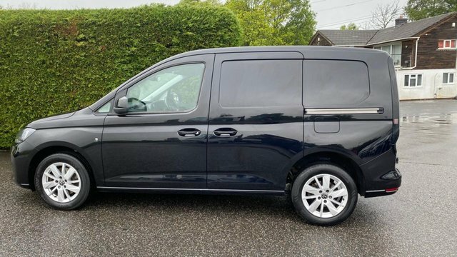 Volkswagen Caddy C20 Commerce Pro 2.0Tdi 122Bhp LS23RVN Black #4