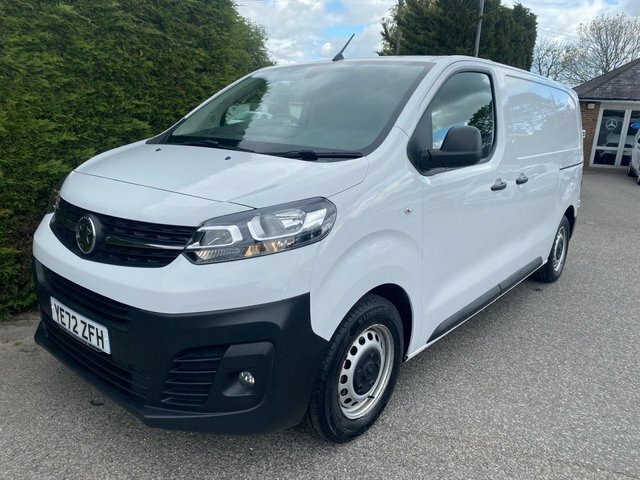Vauxhall Vivaro 2700 Dynamic L1 Swb 1.5Td 100Ps YE72ZFH White #3
