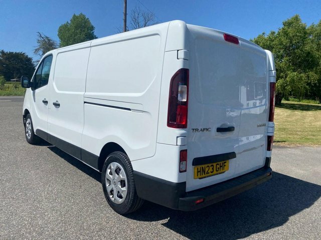 Renault Trafic Ll30 Lwb Business 2.0Dci 130Ps HN23GHF White #6