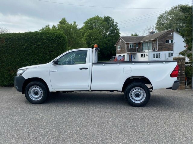 Toyota HILUX Actice 4Wd Single Cab Pick Up 2.4D 150Ps White #4
