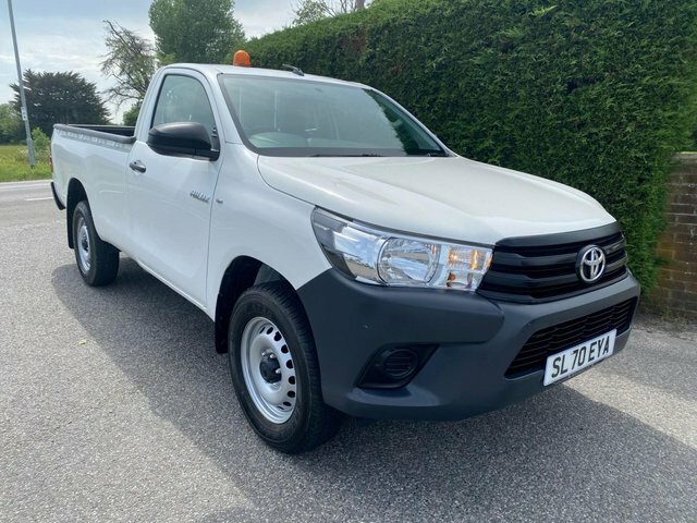 Toyota HILUX Actice 4Wd Single Cab Pick Up 2.4D 150Ps White