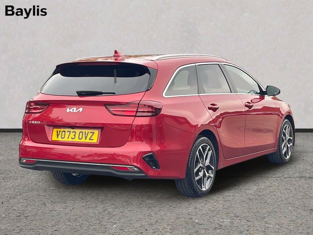 Kia Ceed 1.5T Gdi Isg 3 VO73OVZ Red #2