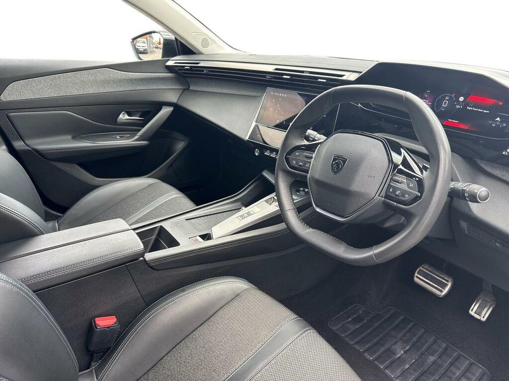 Peugeot 308 1.2 Puretech 130 Allure Premium Eat8 Digital CE72NHK White #3