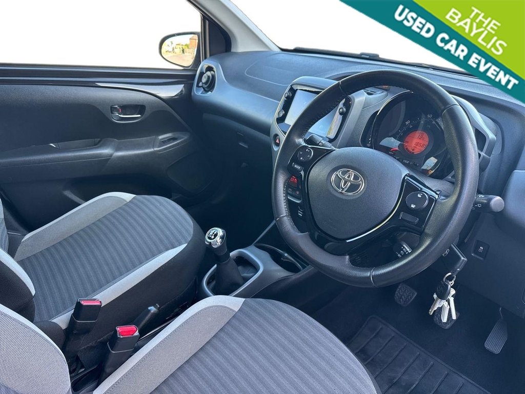 Toyota Aygo 1.0 Vvt-i X-trend CE69HDD Black #3