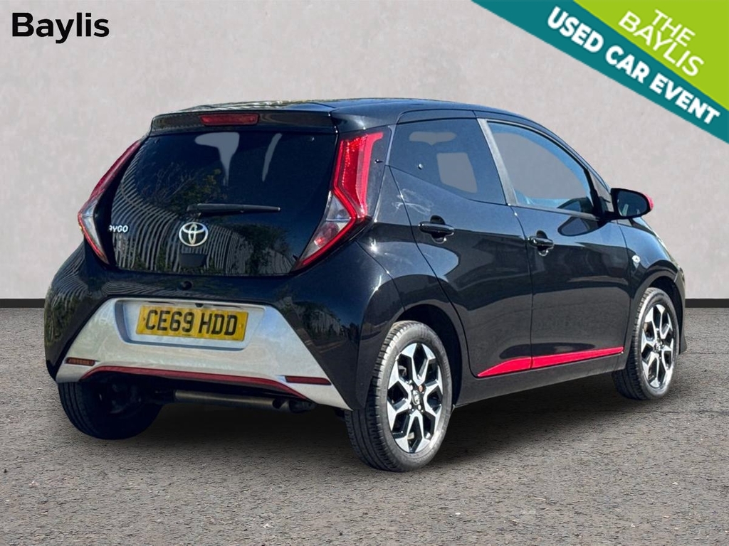 Toyota Aygo 1.0 Vvt-i X-trend CE69HDD Black #2