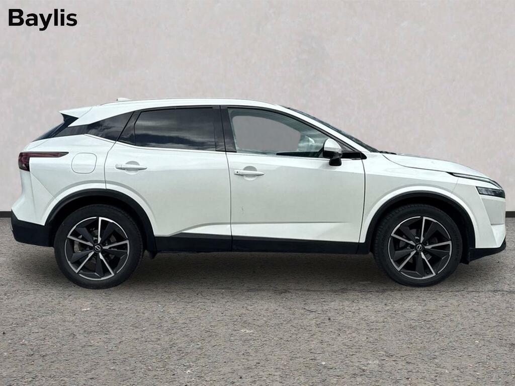 Nissan Qashqai 1.3 Dig-t Mh Tekna DV73ZRO White #4