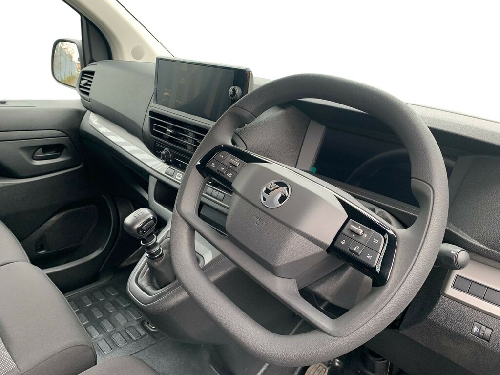 Vauxhall Vivaro XL 2.0 Turbo D 145 Prime H1 VN74YVX White #3