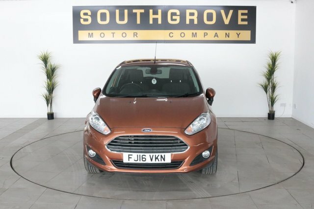 Ford Fiesta 1.0T Ecoboost Titanium Hatchback Brown