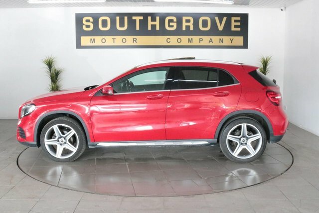 Mercedes-Benz GLA Class 1.6 Gla200 Amg Line Edition Plus Suv LR70KEJ Red #3