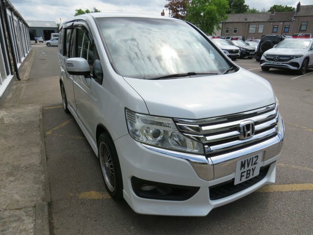 Honda StepWagon 8 Seat Black #16