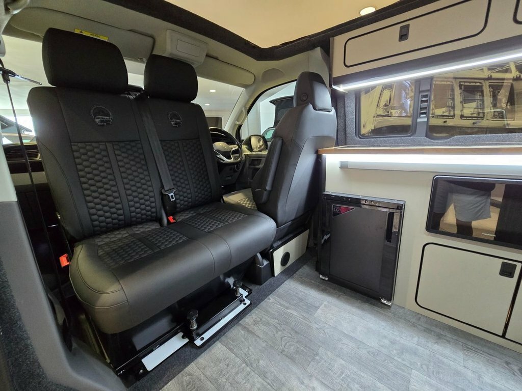 Volkswagen Campervan 2L Highline RJ23FNH Grey #6
