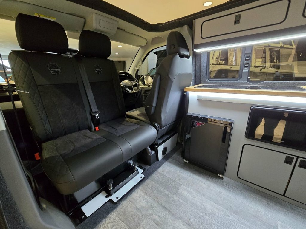 Volkswagen Campervan 2L Highline VE72PPO Grey #6