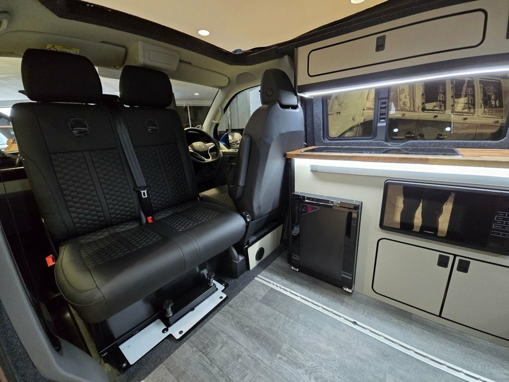 Volkswagen Campervan 2L Highline Blue #6
