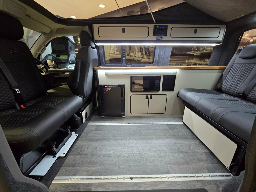 Volkswagen Campervan 2L Highline Blue #4