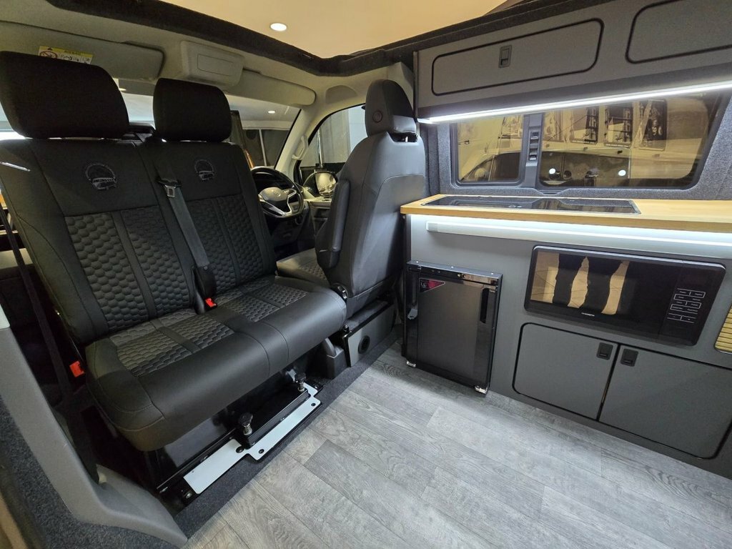 Volkswagen Campervan 2L Highline Grey #6