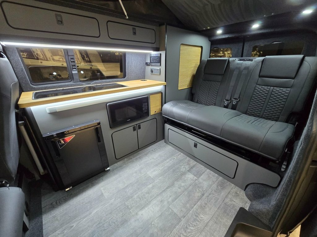 Volkswagen Campervan 2L Highline Grey #2