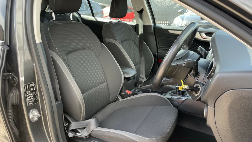 Ford Focus Hatchback 1.0 T Ecoboost Zetec 201919 CP19DLF Grey #2