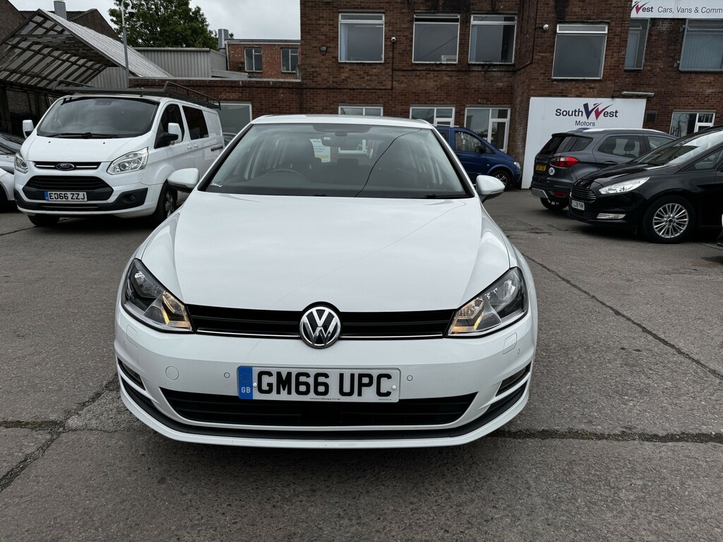 Volkswagen Golf Hatchback 1.4 Tsi Bluemotion Tech Match Edition 2 GM66UPC White #2