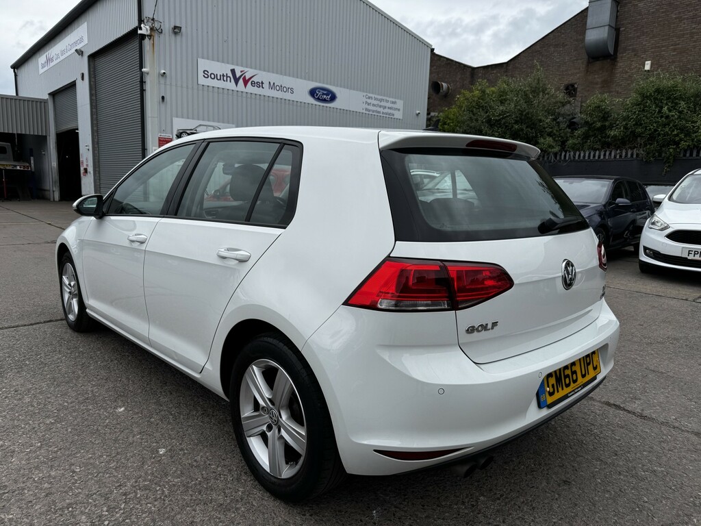 Volkswagen Golf Hatchback 1.4 Tsi Bluemotion Tech Match Edition 2 GM66UPC White #5