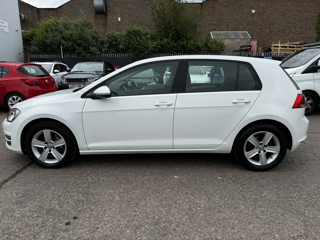 Volkswagen Golf Hatchback 1.4 Tsi Bluemotion Tech Match Edition 2 GM66UPC White #4
