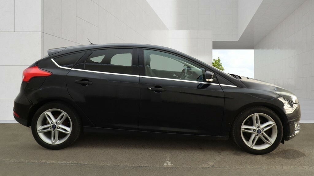 Ford Focus Hatchback 1.0 T Ecoboost Zetec 201515 BD15RWK Black #2