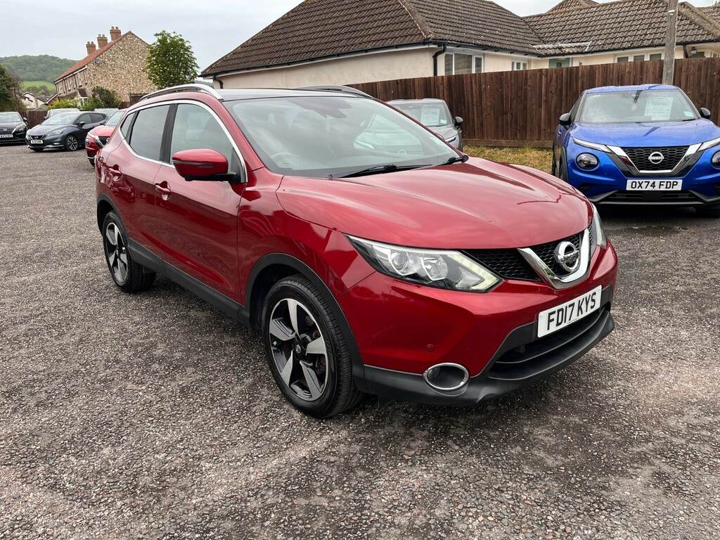 Nissan Qashqai 1.5 Dci N-vision FD17KYS Red #4