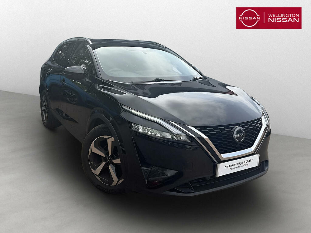 Nissan Qashqai 1.3 Dig-t Mh N-connecta Black
