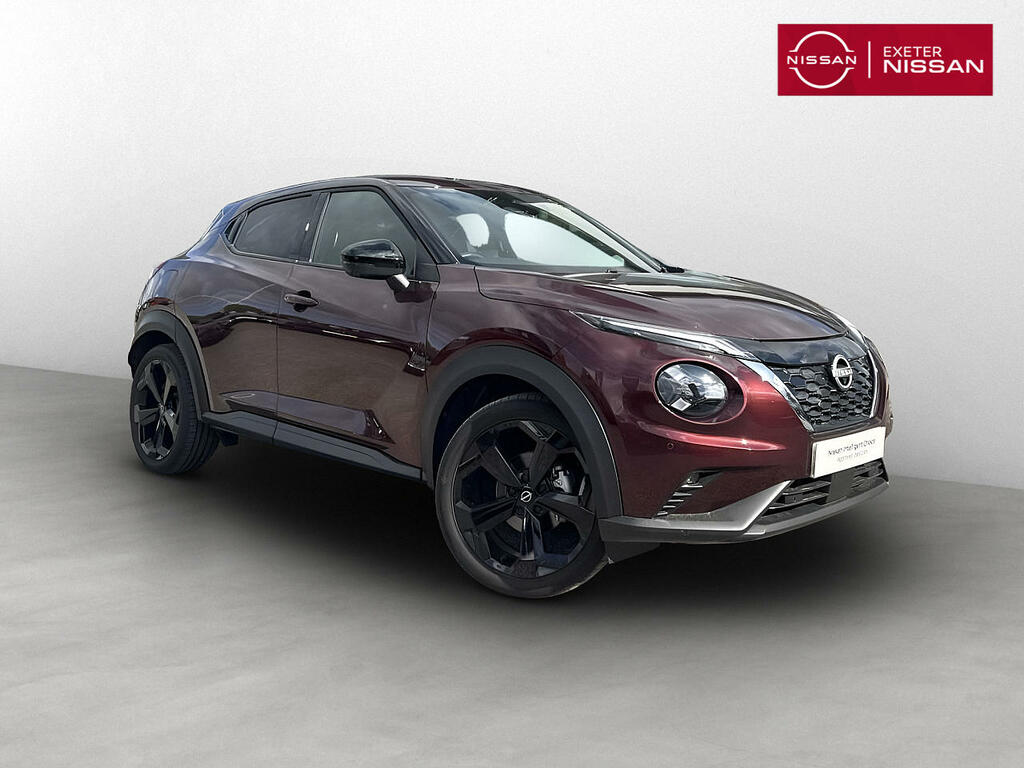Nissan Juke 1.6 Hybrid Tekna Red
